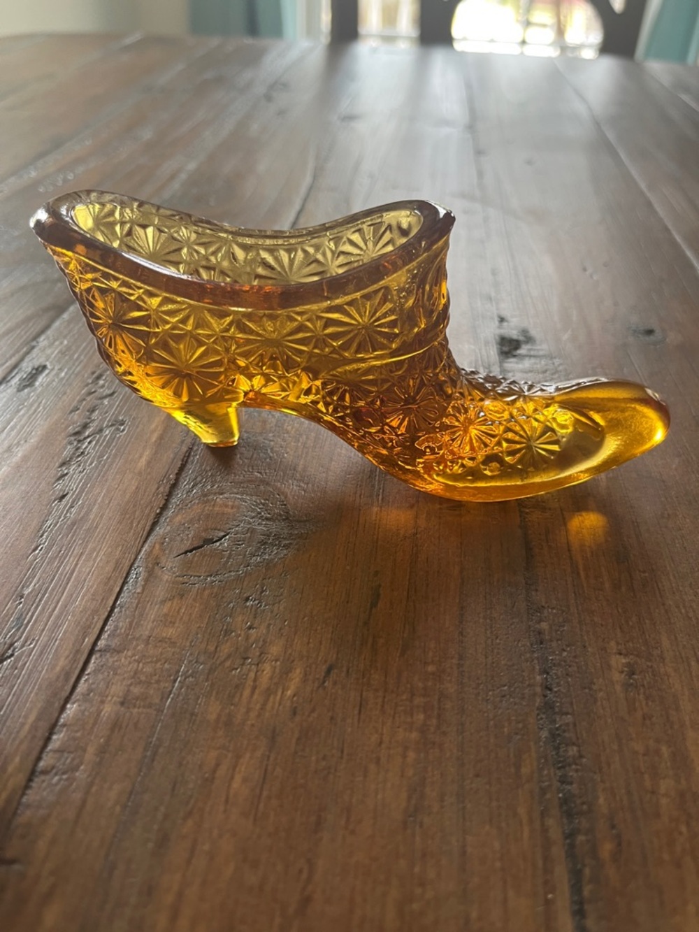 Vintage Fenton Amber Daisy & Button Bow Glass Shoe - Picture 4 of 7